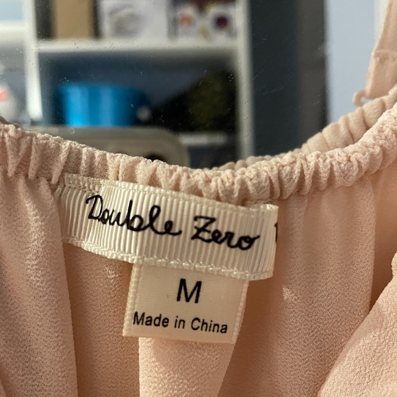 NWOT off the shoulder dress - Picture 4 of 6